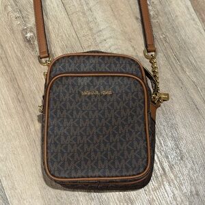 Michael Kors Jet Set Crossbody